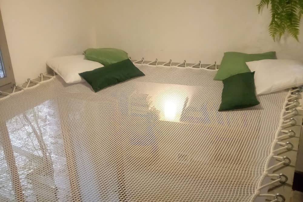 Apartamento entero, \"Le Temps Suspendu\"studio de Charme3,filet de Détente Suspendu in Malaucène, Parque natural regional del Mont Ventoux