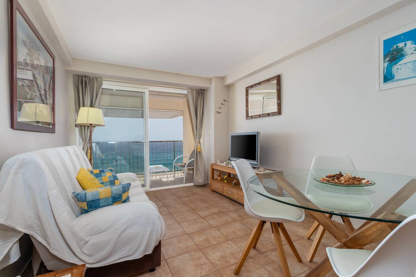 Apartamento entero, Apartamento 'Sun Tower' con vistas al mar, balcón y Wi-Fi in Platja d'Aro, Costa Brava