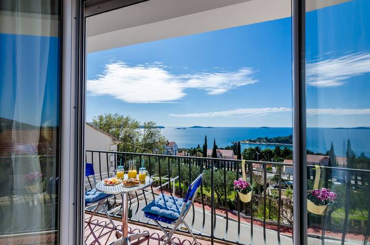 Ferienwohnung für 2 Personen, mit Meerblick und Balkon - 1
