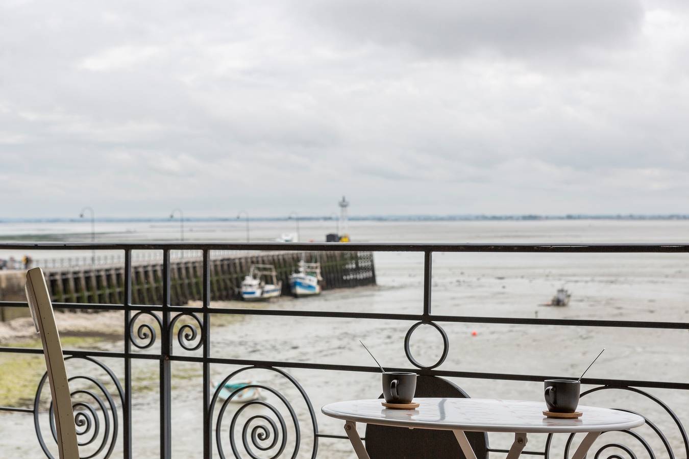 Ganze Wohnung, La Bisquine - Appt pour 4 avec vue mer in Cancale, Mont-Saint-Michel-Bucht