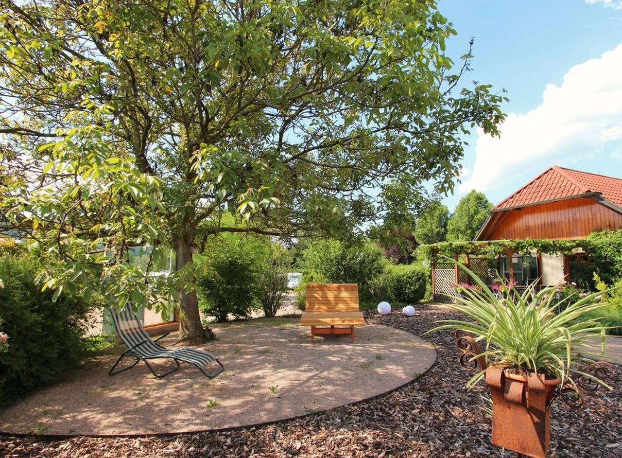 Ganze Ferienwohnung, Haus Glatz - Ferienwohnung Waldblick, 54qm, 2 Schlafzimmer, Balkon, max. 3 Personen in Seelbach, Mittlerer Schwarzwald