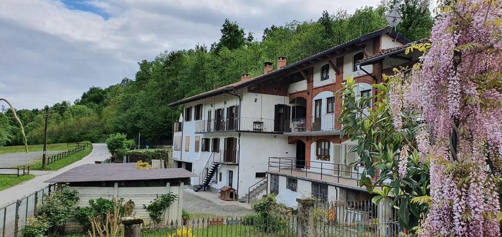 Chambre d’hôte pour 2 personnes, avec Jardin à Pont-Canavese