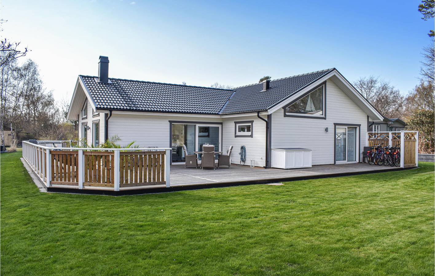 Ferienhaus für 8 Personen mit Terrasse in Sölvesborg und Umgebung