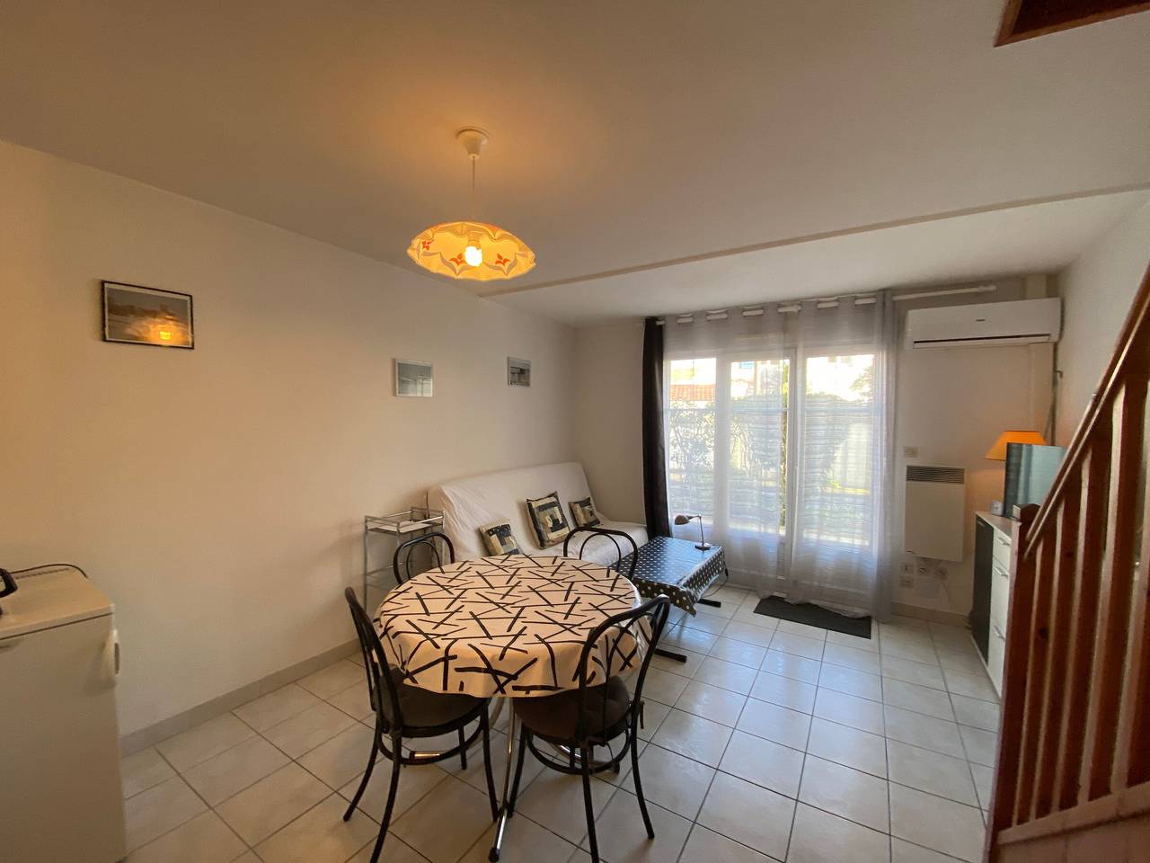 Entire apartment, Quiet Area Near Beach – Cosy Duplex with Parking in Fouras, Rochefort region