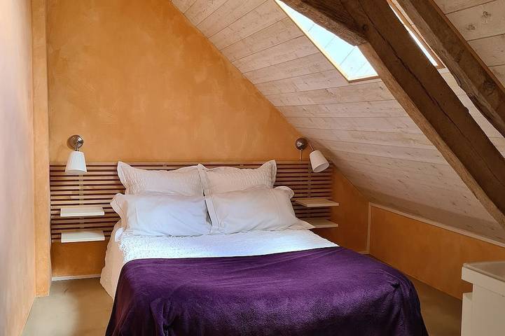 Location de vacances pour 6 personnes, avec terrasse ainsi que jardin et piscine à Le Petit-Pressigny - 2