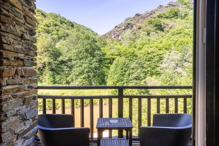 Hôtel pour 4 personnes, avec vue ainsi que jardin et piscine, animaux acceptés dans Conques-en-Rouergue - 3