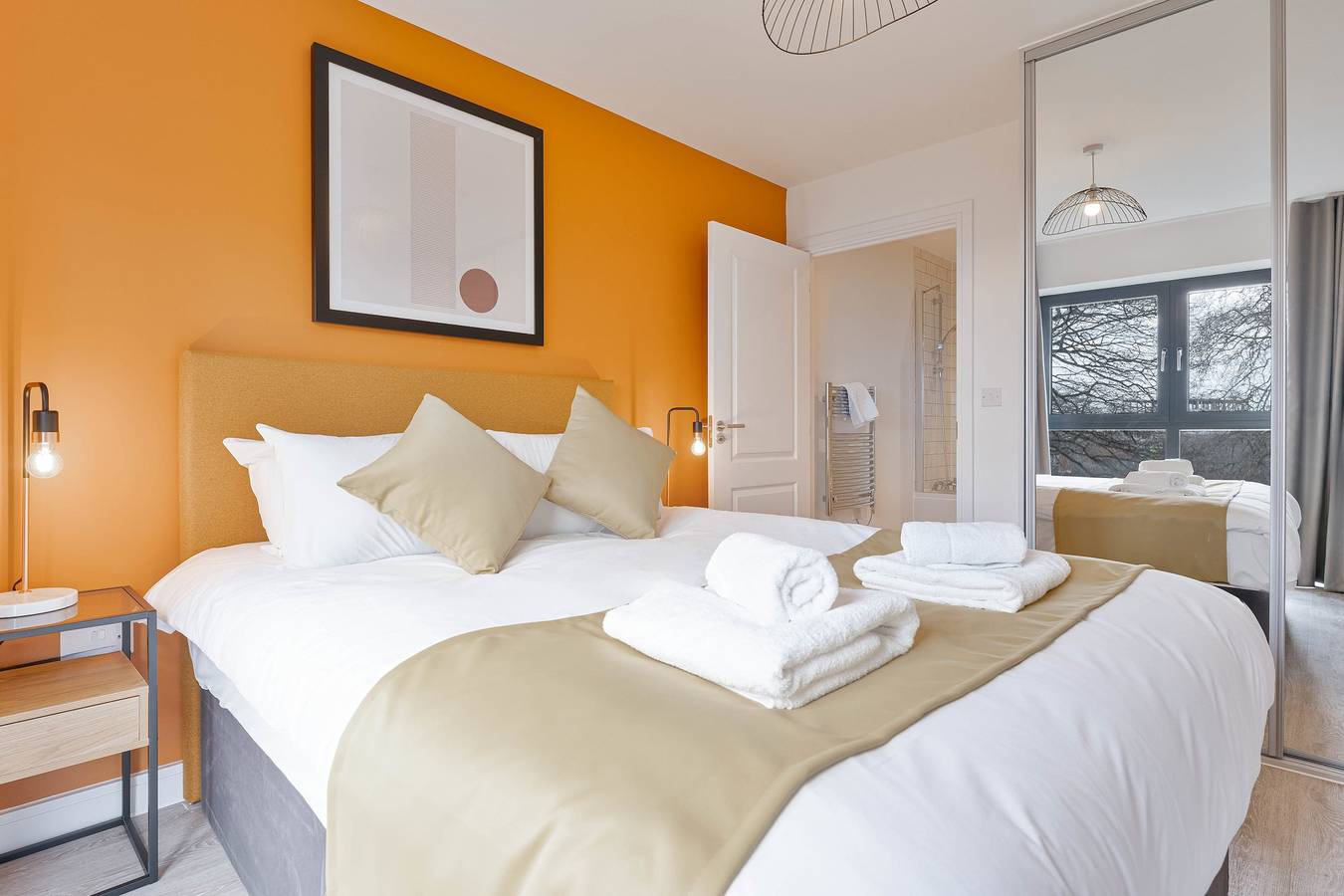 Entire apartment, Stay Zeni, Hardwick House Derby Modern 2 Bed Flat in Derby, East Midlands