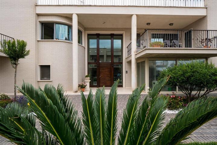 Ferienwohnung für 2 Personen, mit Balkon und Terrasse sowie Garten und Pool in Pescara - 4