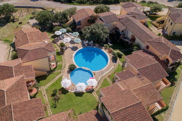 Monolocale per 2 persone, con balcone/terrazza e piscina - 1