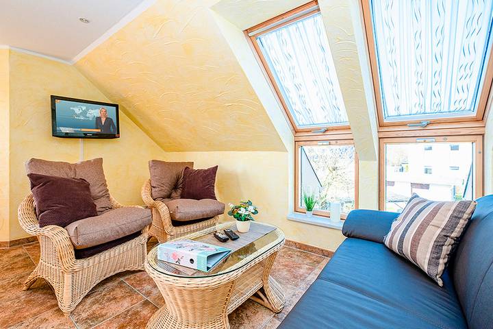 Ferienwohnung für 4 Personen, mit Balkon und Garten in Börgerende-Rethwisch - 2