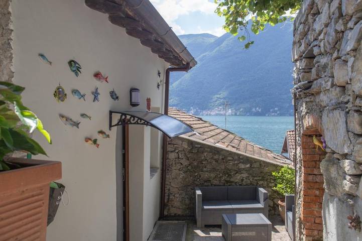 Location de vacances pour 3 personnes, avec vue et jardin dans Nesso - 2