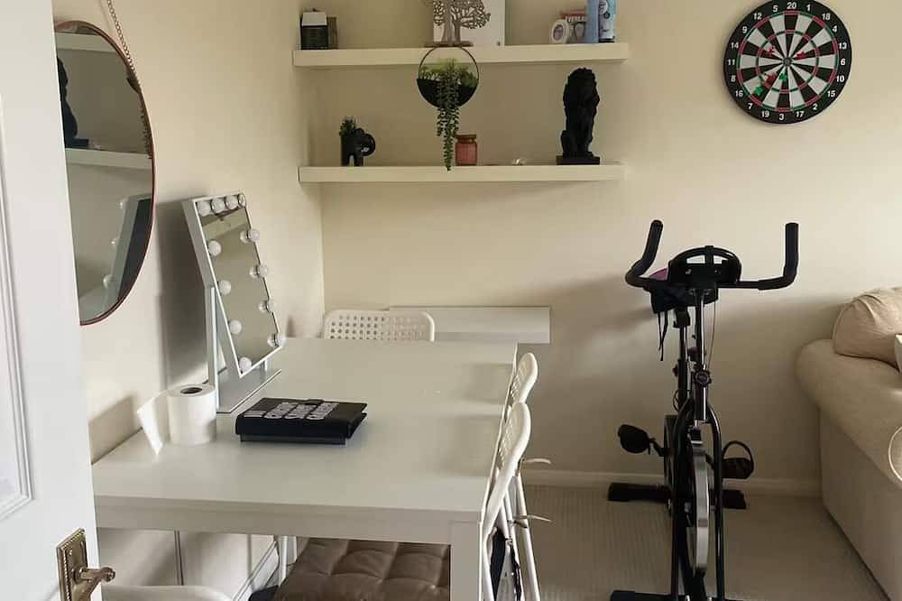 Entire apartment, Lake View Apartment in Aylesbury, Buckinghamshire