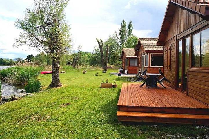 Gîte pour 4 personnes, avec terrasse dans Lac de Pelleautier - 3
