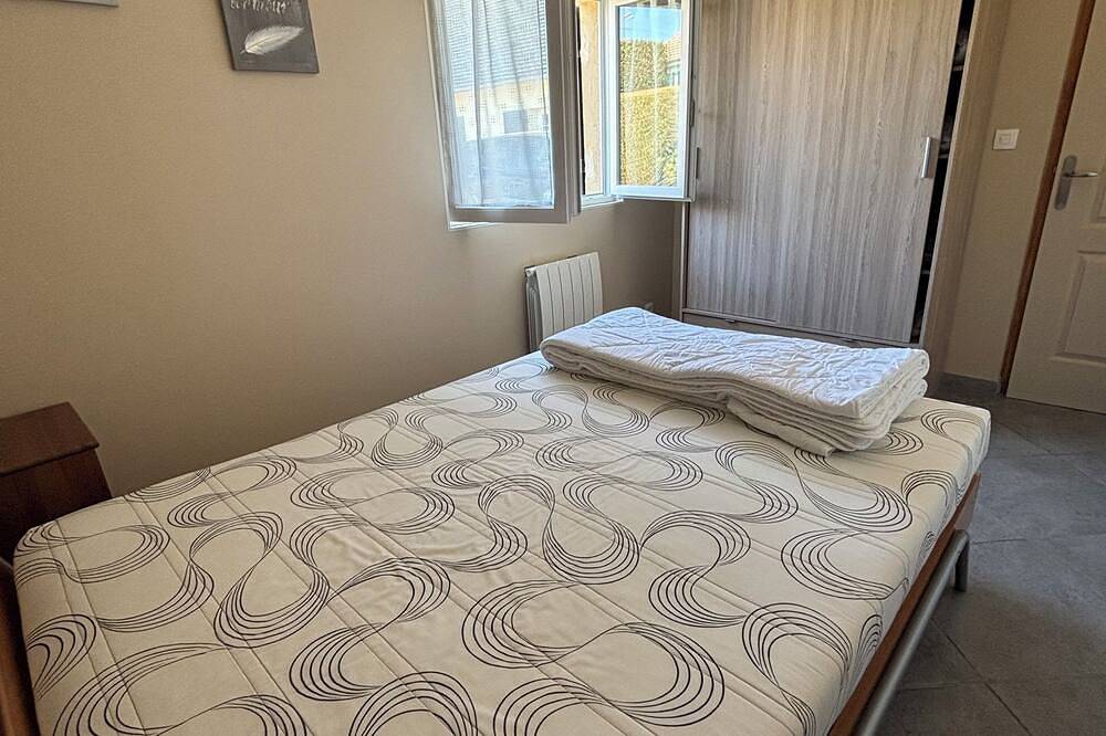 Apartamento entero, House with covered and heated swimming pool in Normandy in Menneval, Región de Bernay