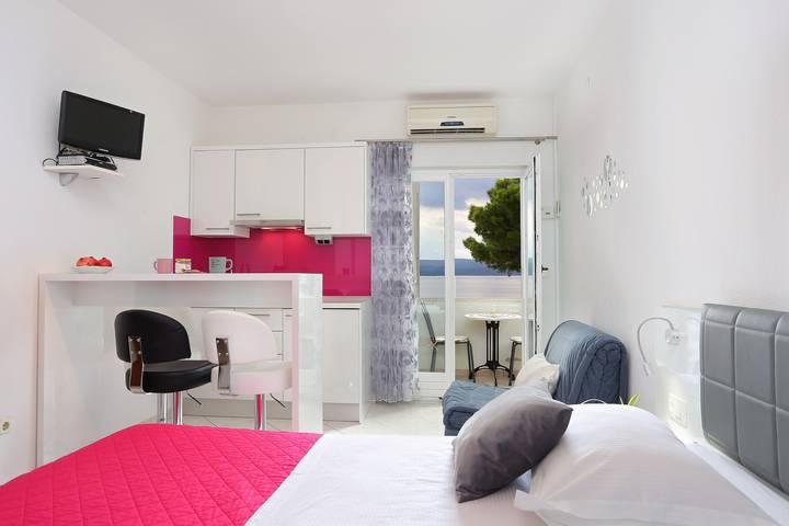 Ferienwohnung für 3 Personen, mit Balkon/Terrasse in Mimice