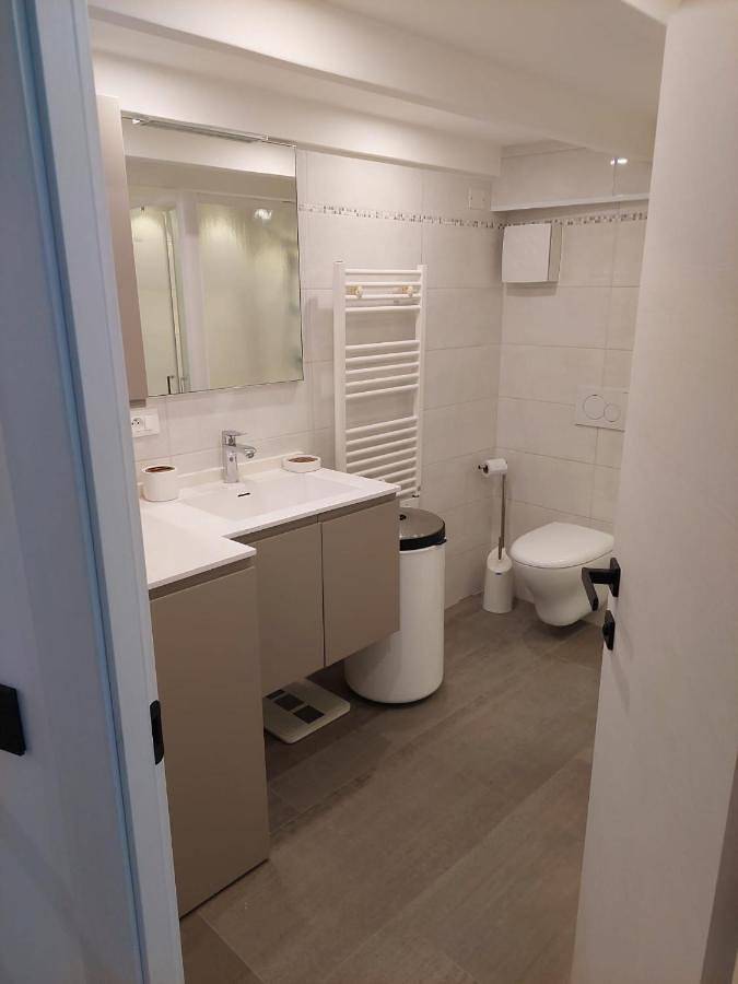 Gîte pour 2 personnes, avec balcon et vue à La Turbie - 2