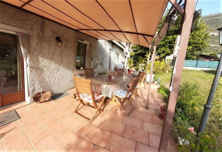 Location de vacances pour 8 personnes, avec vue et jardin, animaux acceptés à Chindrieux - 4