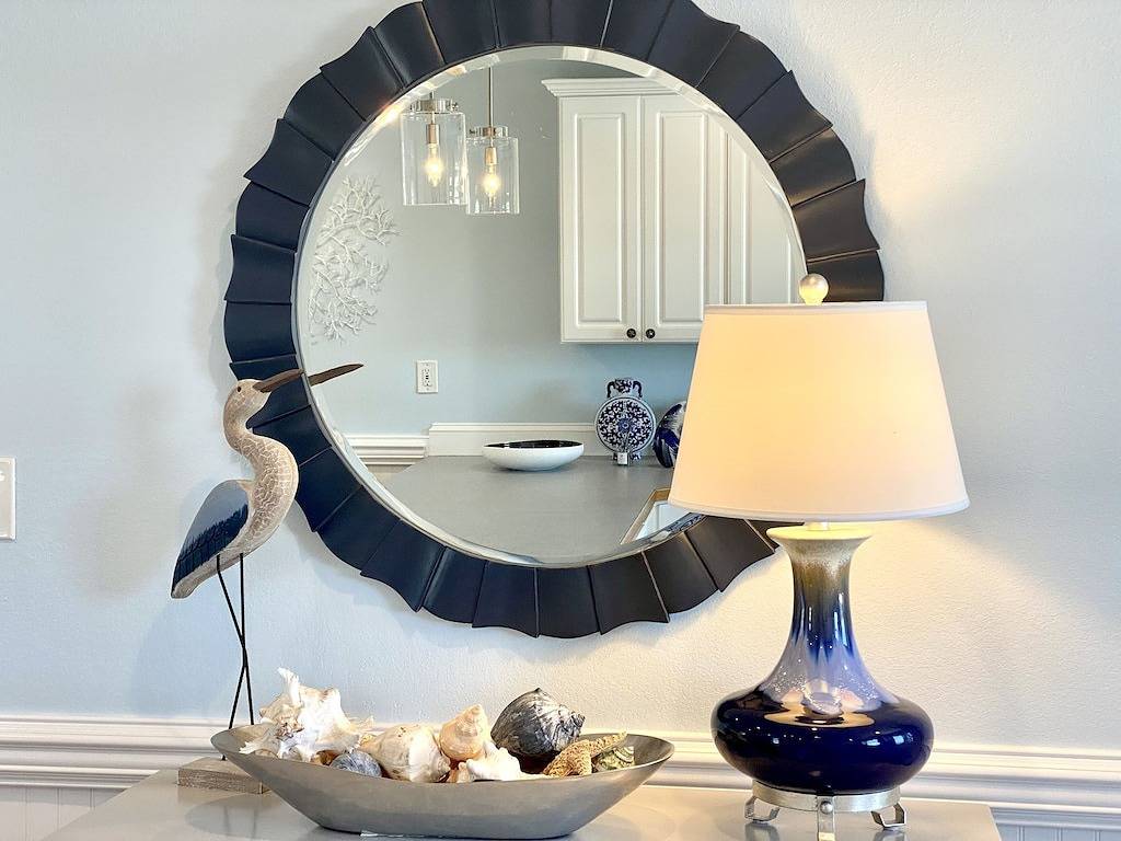 Cozy Semi Oceanfront Cottage with a Hop, skip and a jump to the beach in Whalebone, Nags Head