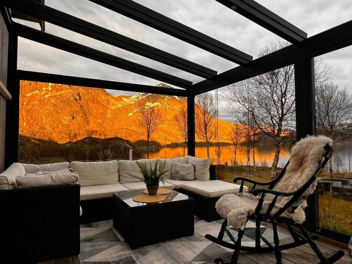 Ferienhaus für 6 Personen, mit Balkon und Whirlpool sowie Terrasse und Garten in Vesterålen - 2