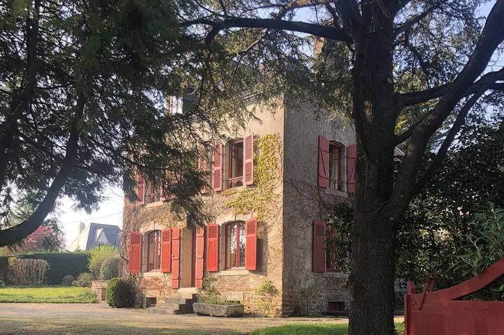 Maison de vacances pour 12 personnes, avec jardin ainsi que jacuzzi et terrasse à Névez