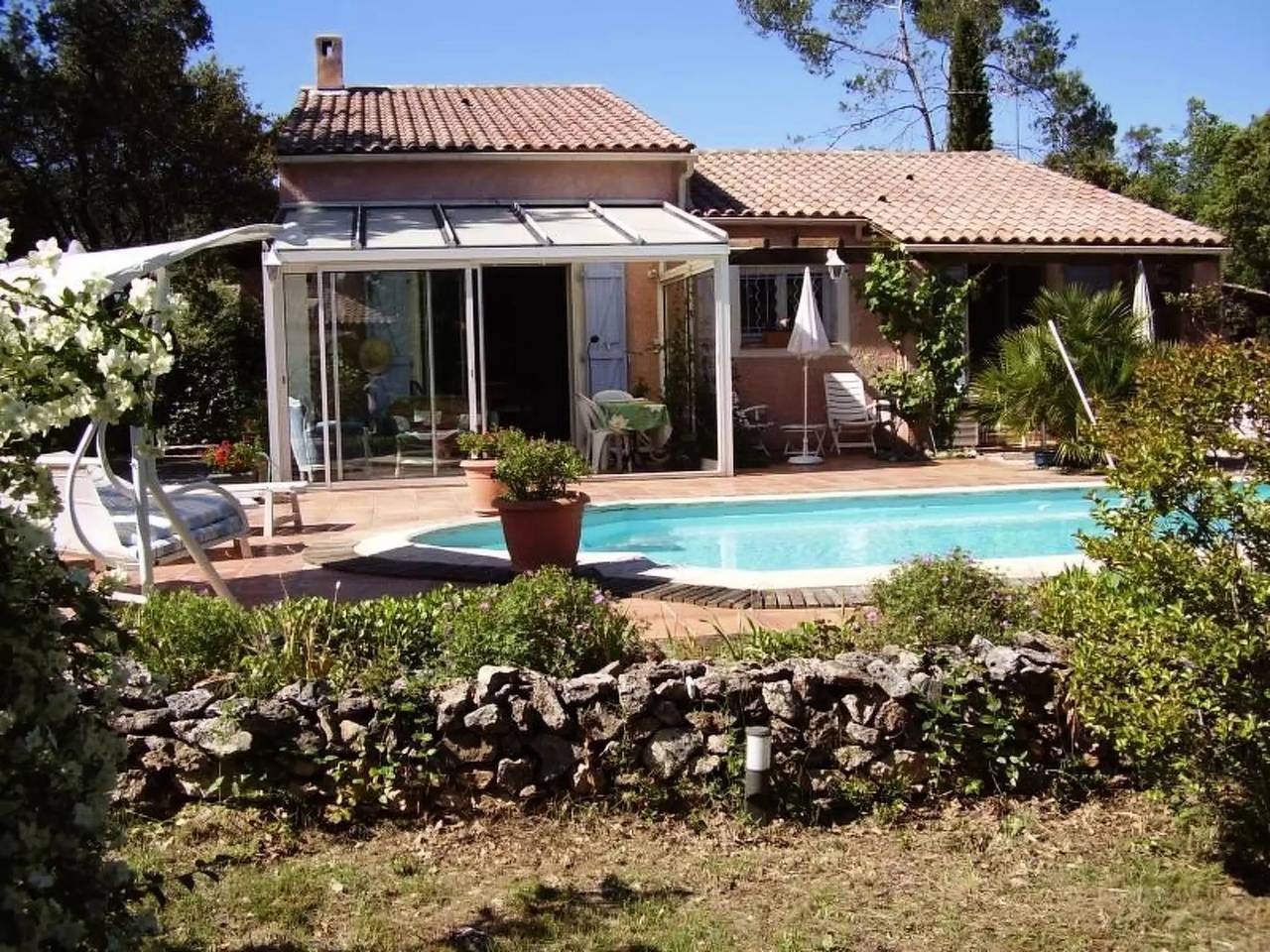 Casa 4 Personas in Garéoult, Región Brignoles