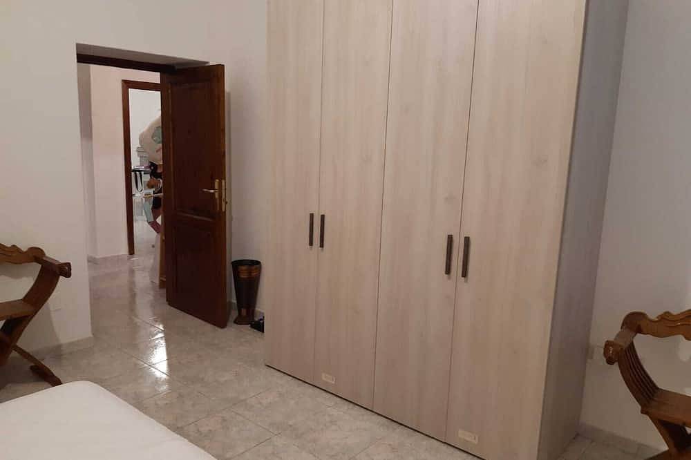 Entire apartment, Apartment 6 km from the sea. La Caletta, Santa Lucia, Capo Comino, Berchida in Siniscola, Nuoro Province