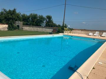 Chambre D’hôte pour 2 Personnes dans Segonzac, Charente, Photo 1