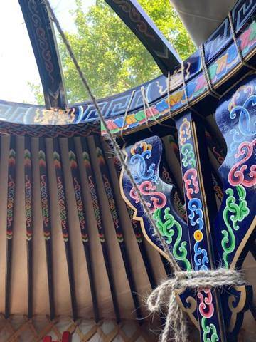 Tente pour 4 personnes, avec terrasse ainsi que vue et jardin dans le Lot - 3