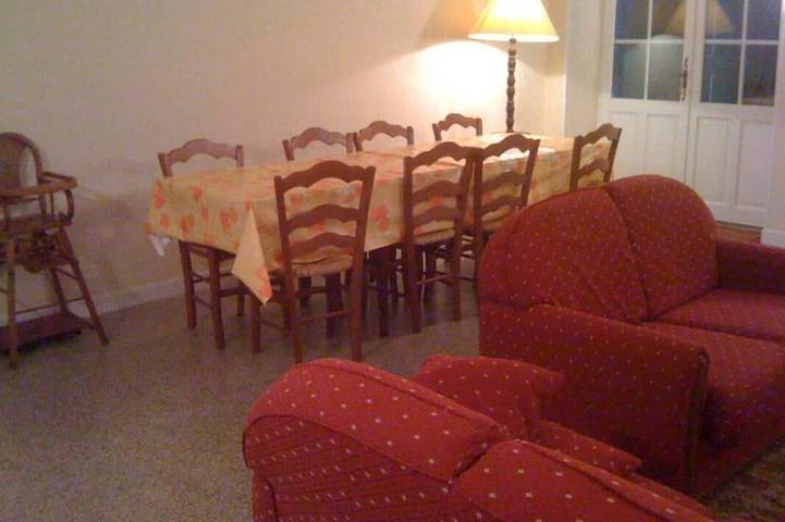 Location de vacances pour 6 personnes, avec Terrasse et Jardin à Vendenesse-lès-Charolles