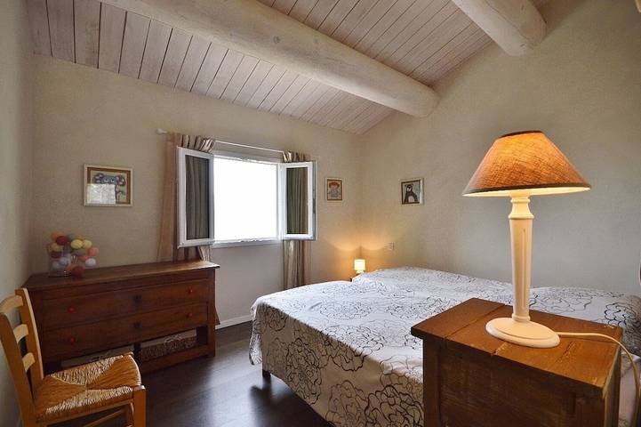 Location de vacances pour 7 personnes, avec jardin à Vallabrix - 4