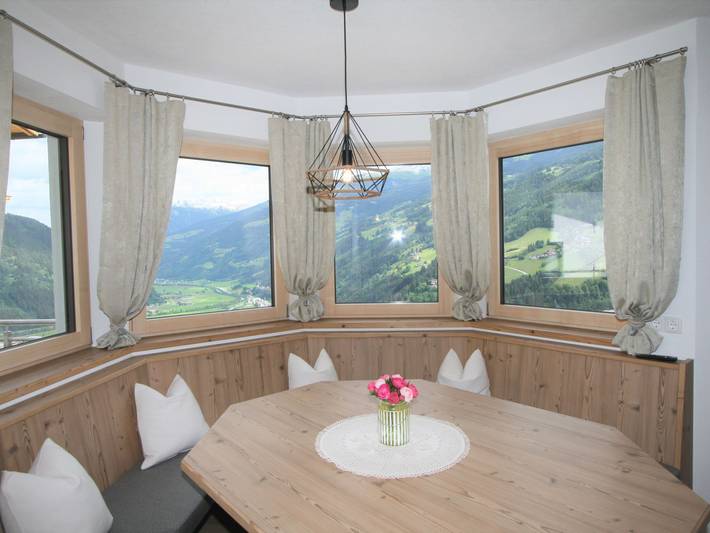 Ferienwohnung für 8 Personen, mit Terrasse und Garten in Hainzenberg - 2