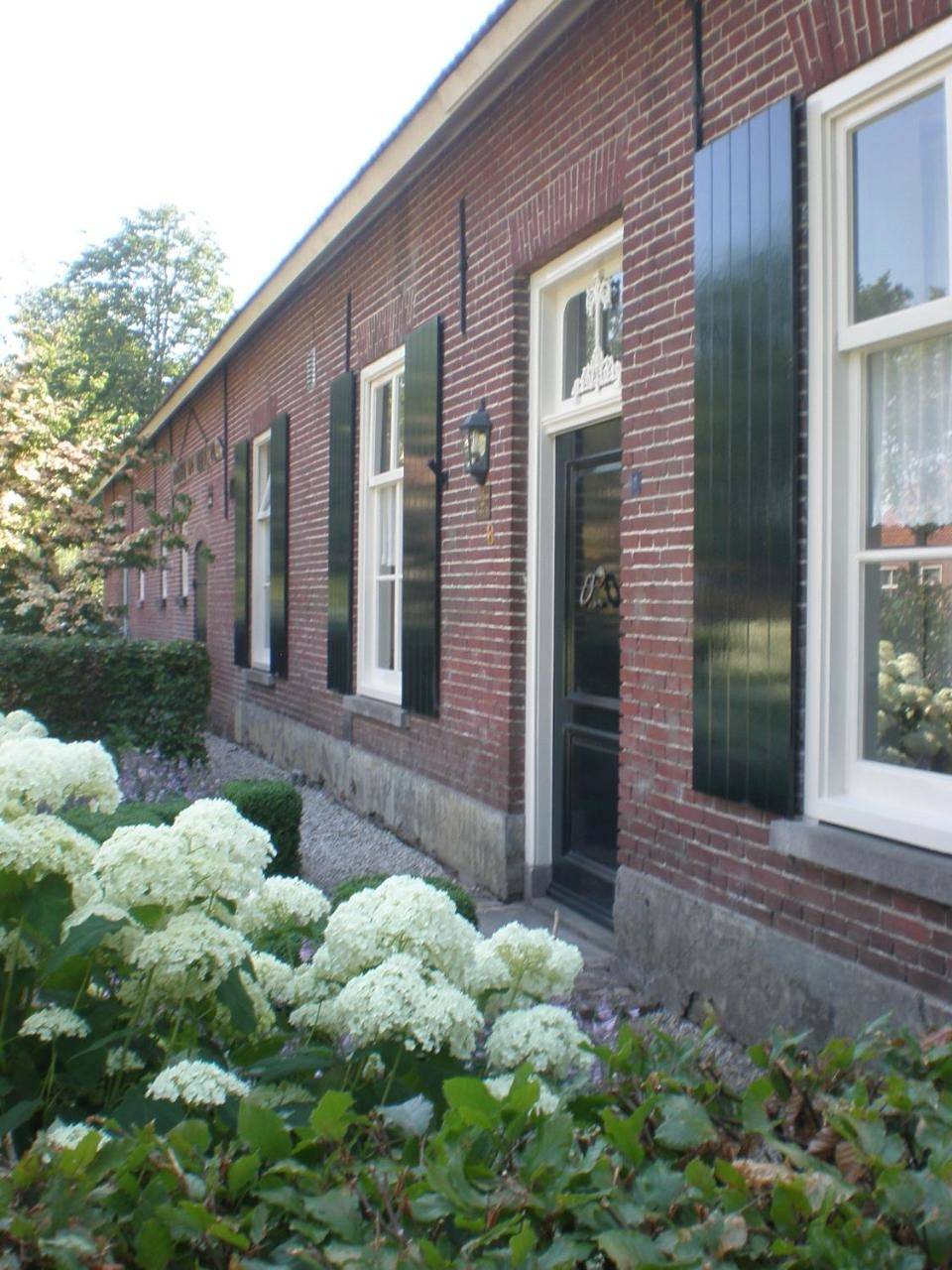 Family Room with Shared Bathroom in Haaren, Noord-Brabant
