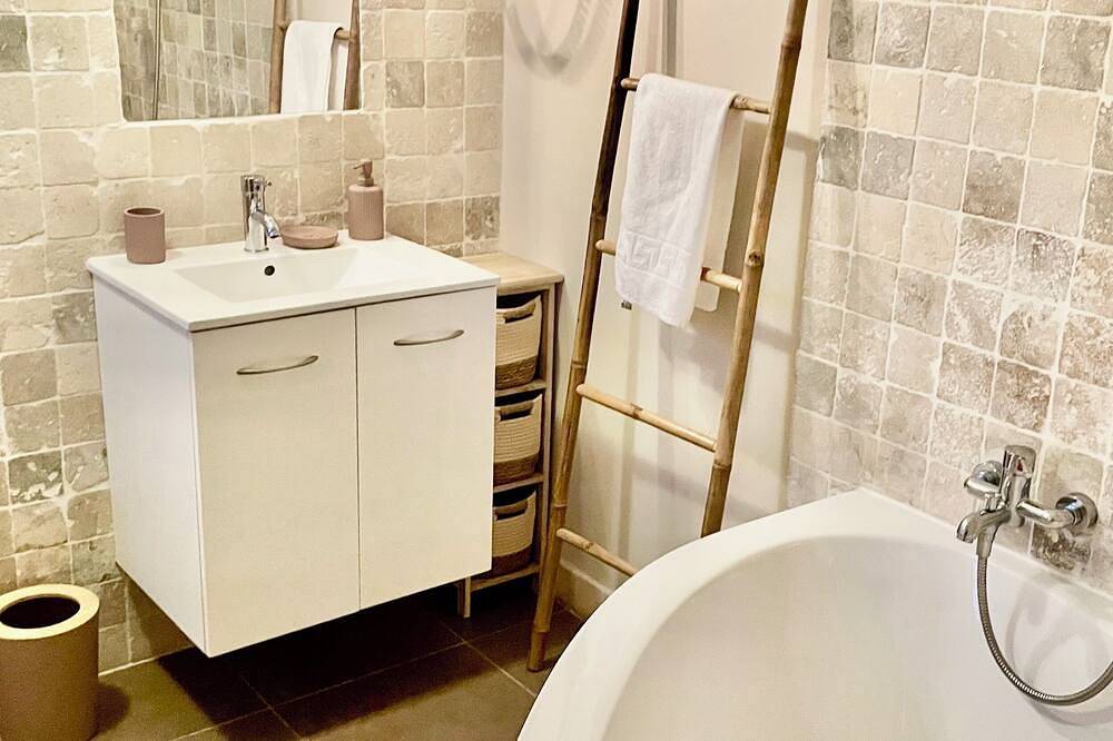 Appartamento intero, Studio in an exceptional residence in Sisco, Corsica in Sisco, Capo Corso