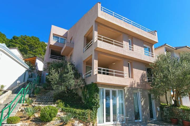 Ganze Wohnung, Villa Ivka Studio A - einzigartiger Raum: Wohnen, Schlafen, Küche, Bad in Punta Soline, Brela