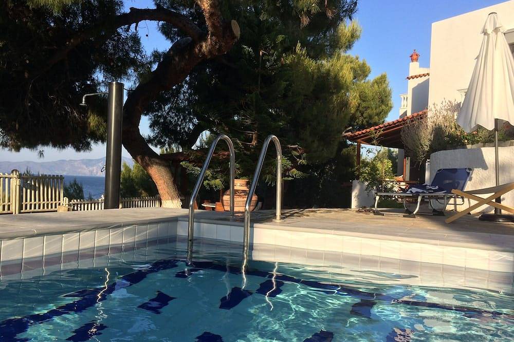 Große Villa am Strand mit privatem Pool + Garten für 10/12 Pers. Athen 90 Mn in Theologos, Fthiotida