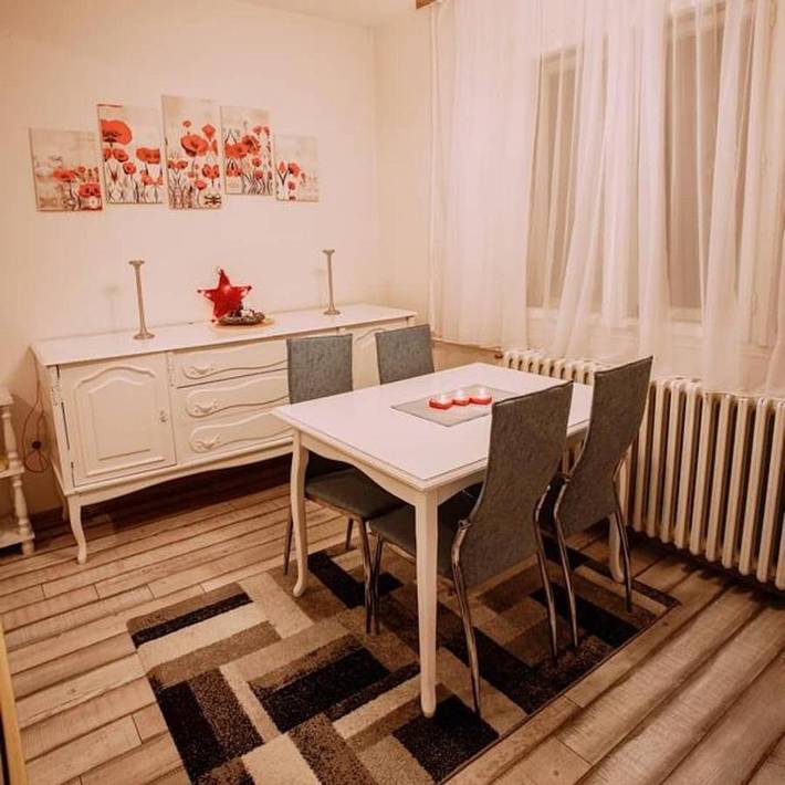 Appartement de vacances pour 5 personnes, avec terrasse et vue