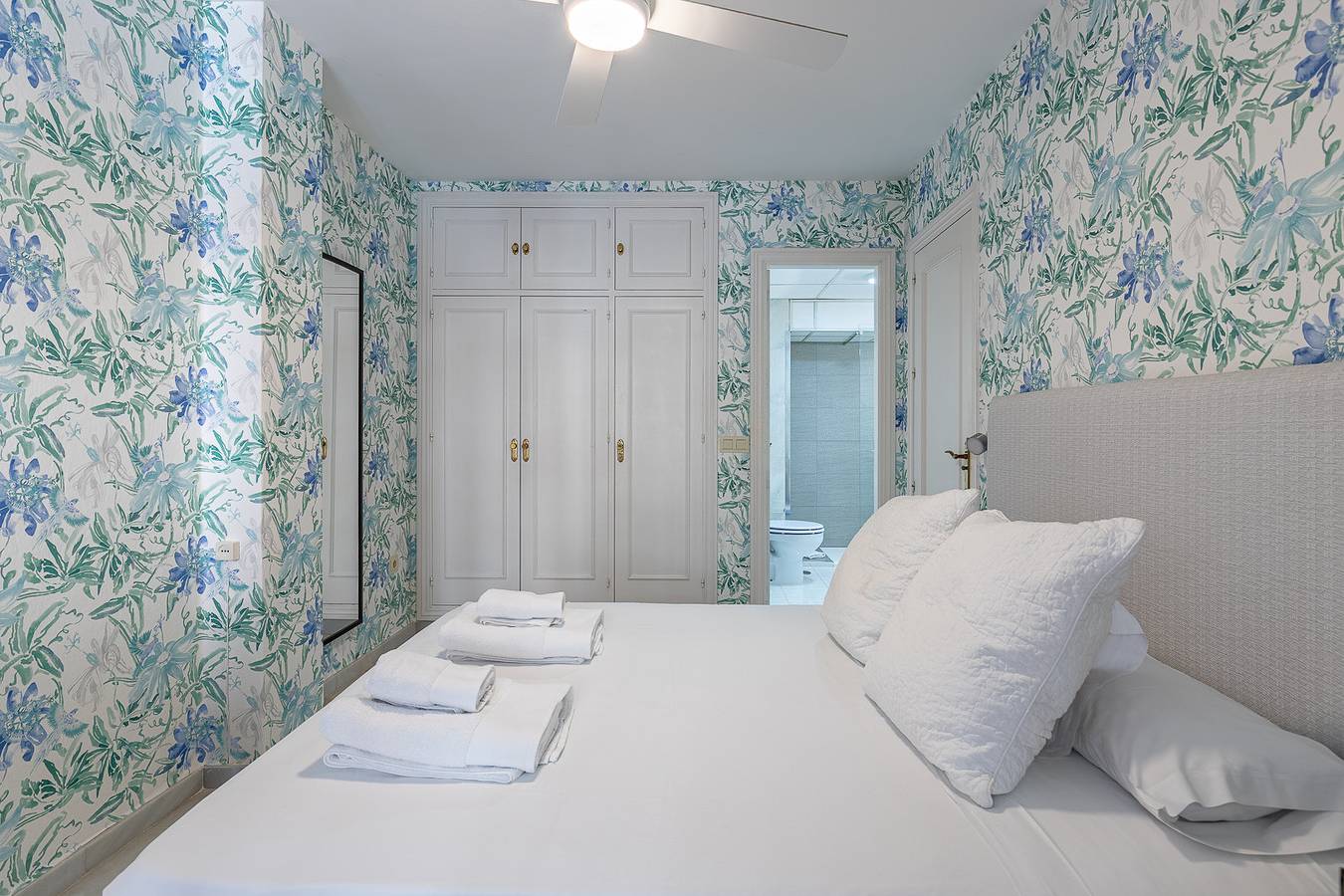 Hel lägenhet, Lägenhet för 4 Personer med balkong in Playa de la Malagueta, Malaga