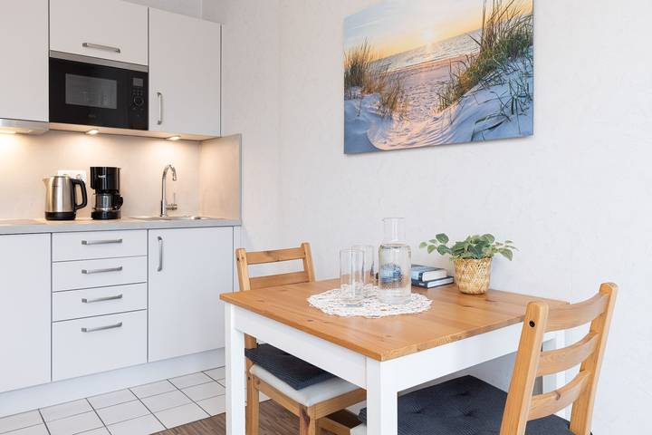 Ganze Ferienwohnung, Strandhotel Laboe Nr. 19 in Kieler Förde, Laboe