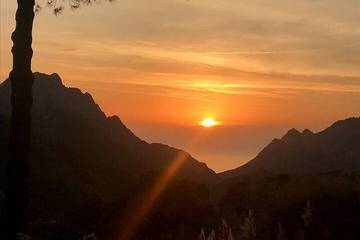 Location de vacances pour 10 personnes, avec jardin et terrasse, animaux acceptés à Marignana