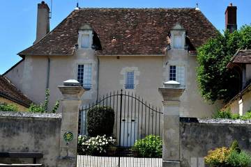 Gîte pour 15 personnes, avec jardin à Bossay-sur-Claise