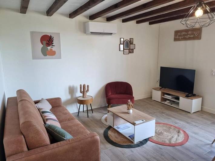 Gîte pour 4 personnes, avec jardin à Marboz - 4