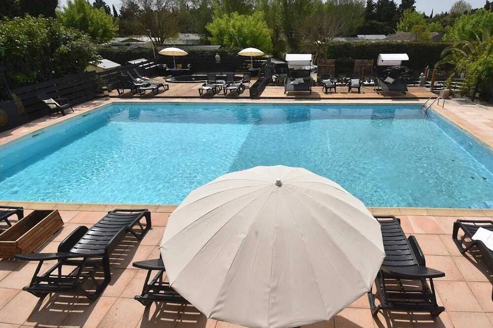 Camping 4 étoiles - Piscine  - eehfac in Noves, Arles und Umgebung