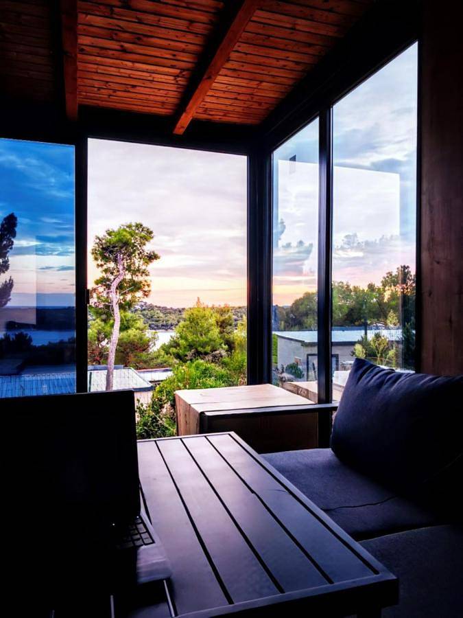 Camping pour 5 personnes, avec vue et balcon dans Losinj