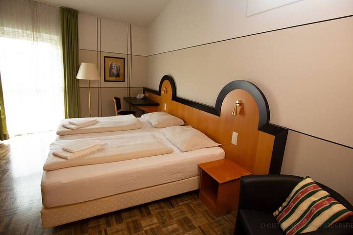 Kunsthotel Fuchspalast - Double Room in Sankt Veit an der Glan, Mittelkärnten