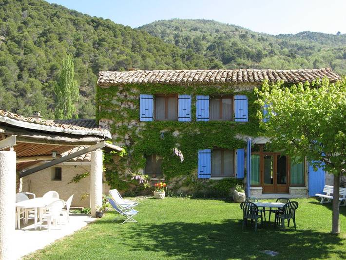 Location de vacances pour 2 personnes, avec jardin et piscine dans Drôme provençale - 2