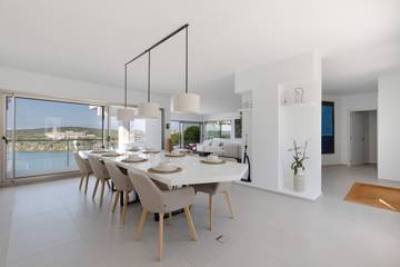 Villa in Es Castell, Menorcas Küste für 10 