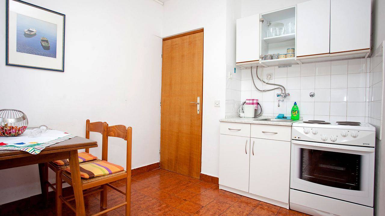 Ganze Ferienwohnung, Ferienwohnung für 4 Personen (37 m²) in Promajna in Promajna, Makarska Riviera