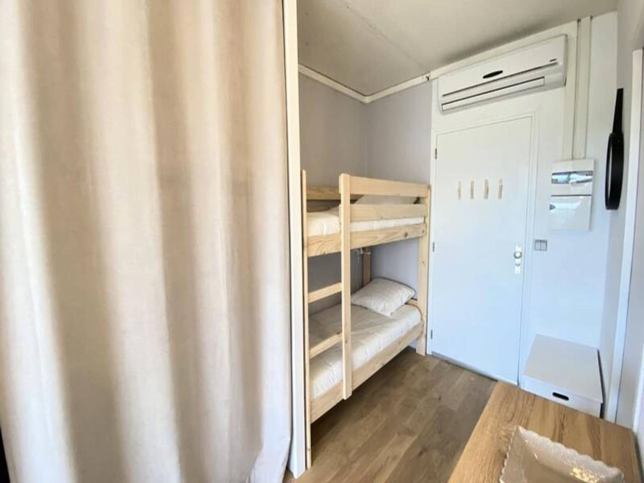 Apartamento entero, Apartamento cerca del puerto deportivo y la playa de Saint Laurent in Saint-Laurent-du-Var, Region de Cannes