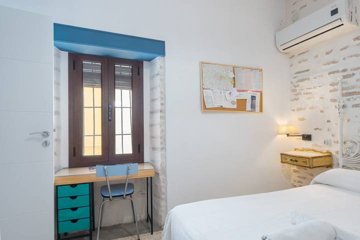Ganze Wohnung, Apartment 'Doble Superior' mit Wlan und Klimaanlage in Casco Antiguo, Sevilla