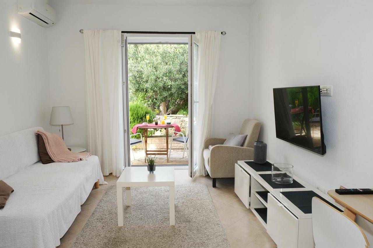 Ganze Wohnung, Apartman Ivić in Krvavica, Makarska Riviera